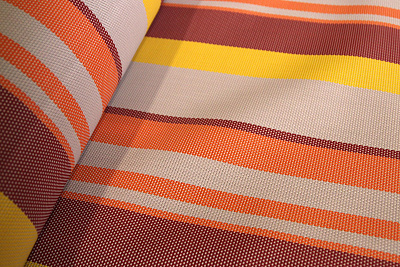 Ткань текстилен, плотность 600 г/м2, плетение 2*2, ширина 200 (оранж.полоска) пог.м.