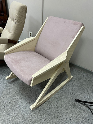 Кресло -качалка АМБЕР Д 1 уп. (каркас дуб, сиденье Verona Rose розовое). 